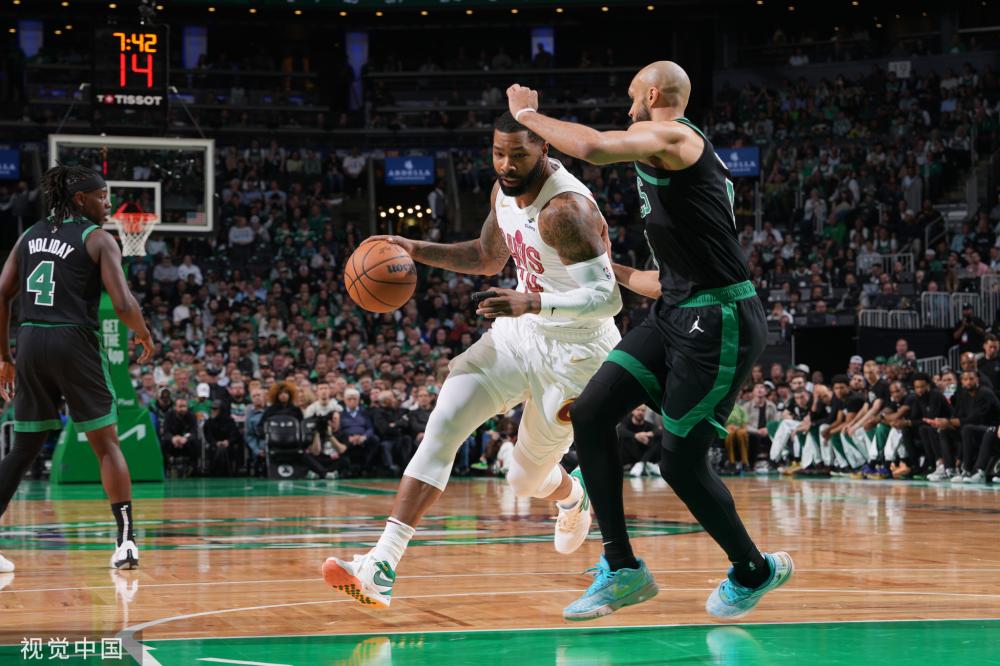 更展示了他 更展示了他