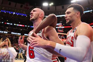 荣誉背后的 荣誉背后的